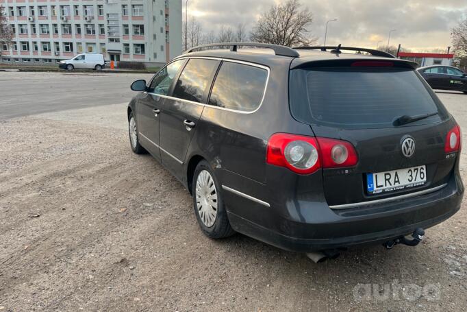 Volkswagen Passat B6 wagon 5-doors