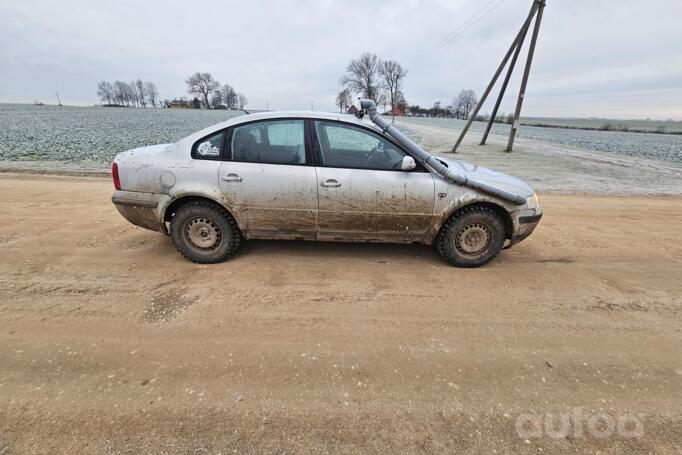 Volkswagen Passat B5 Sedan 4-doors
