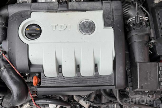 Volkswagen Golf 5 generation Hatchback 5-doors