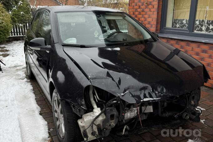 Volkswagen Golf 5 generation Hatchback 5-doors