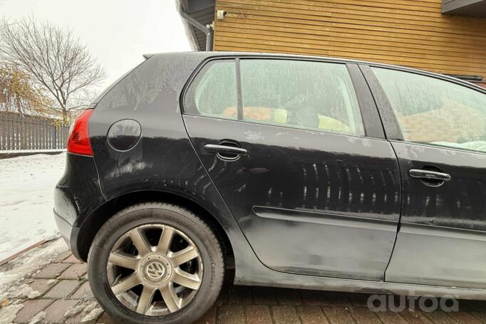 Volkswagen Golf 5 generation Hatchback 5-doors