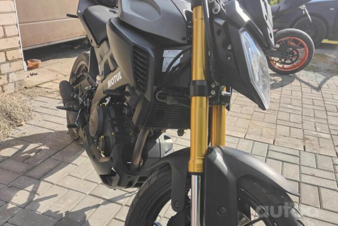 Yamaha MT