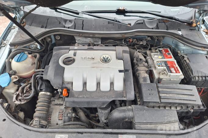 Volkswagen Passat B6 wagon 5-doors