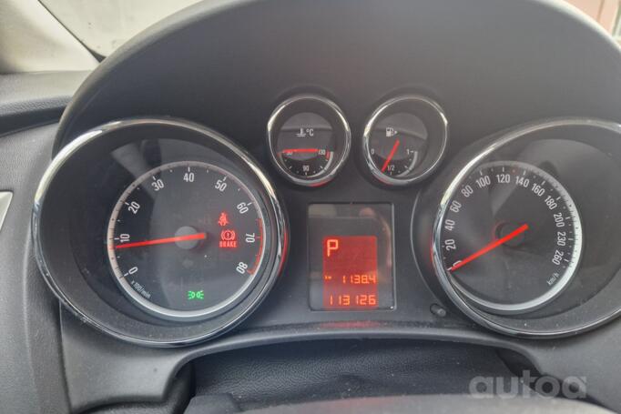 Opel Astra J Hatchback 5-doors