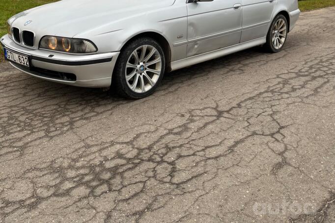BMW 5 Series E39 Sedan 4-doors