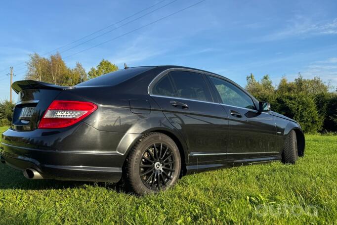 Mercedes-Benz C-Class W204/S204 Sedan 4-doors