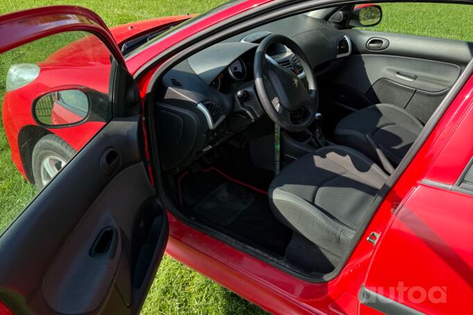 Peugeot 206 2 generation Hatchback 5-doors