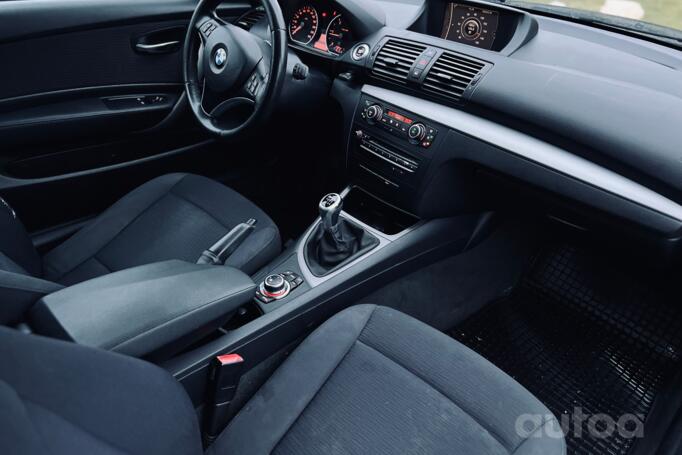 BMW 1 Series E81/E82/E87/E88 [restyling] Hatchback 3-doors