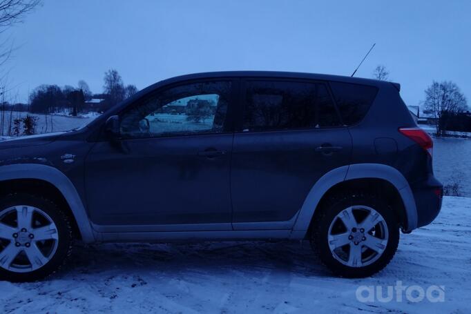 Toyota RAV4 3 generation Crossover
