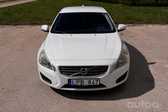 Volvo S60 2 generation Sedan