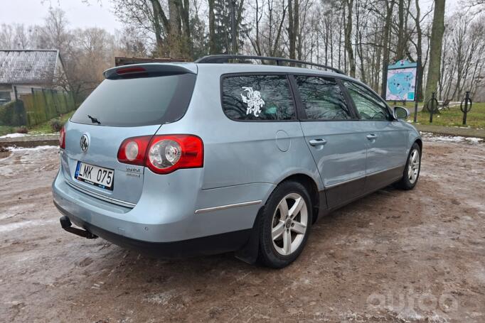 Volkswagen Passat B6 wagon 5-doors