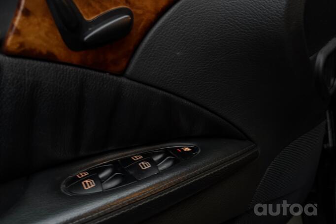 Mercedes-Benz E-Class W211 Sedan