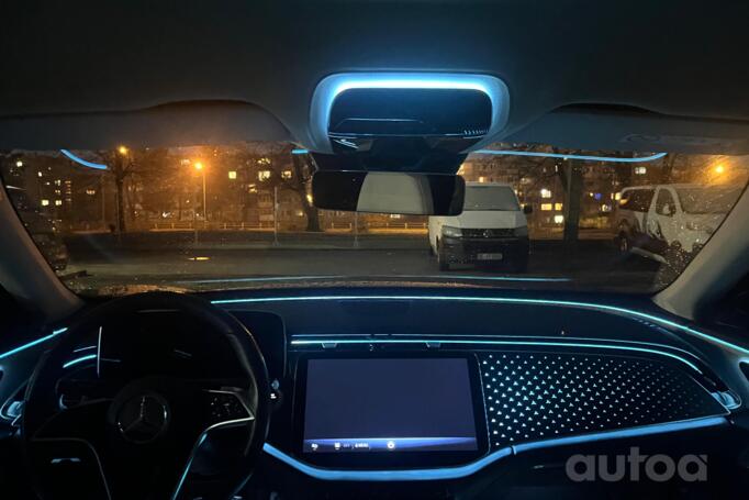 Mercedes-Benz E-Class W214