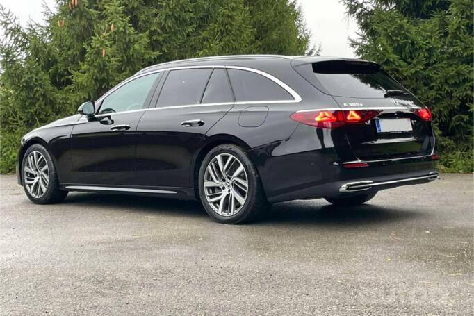 Mercedes-Benz E-Class W214