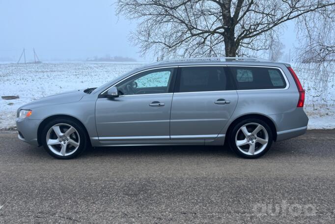 Volvo V70 3 generation wagon