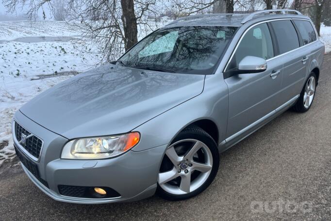Volvo V70 3 generation wagon