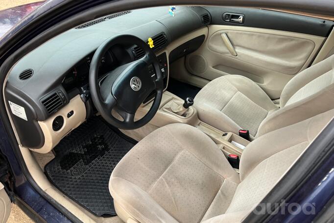 Volkswagen Passat B5 Sedan 4-doors