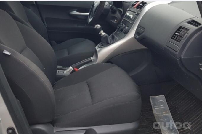 Toyota Auris 1 generation [restyling] Hatchback 5-doors