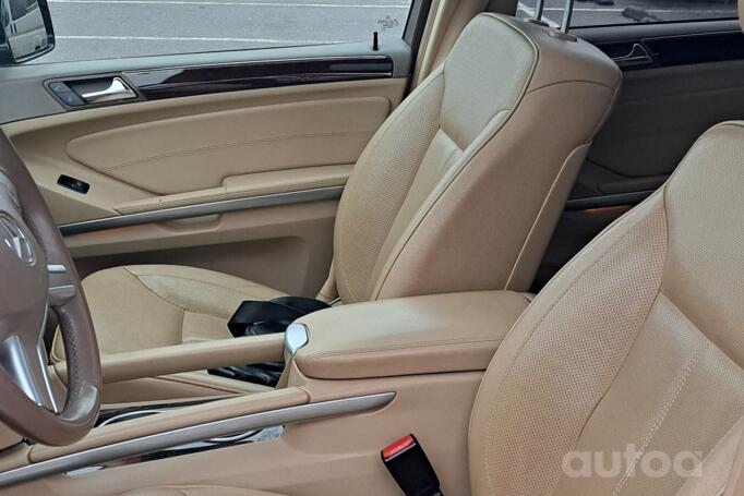 Mercedes-Benz GL-Class X164 [restyling] SUV 5-doors