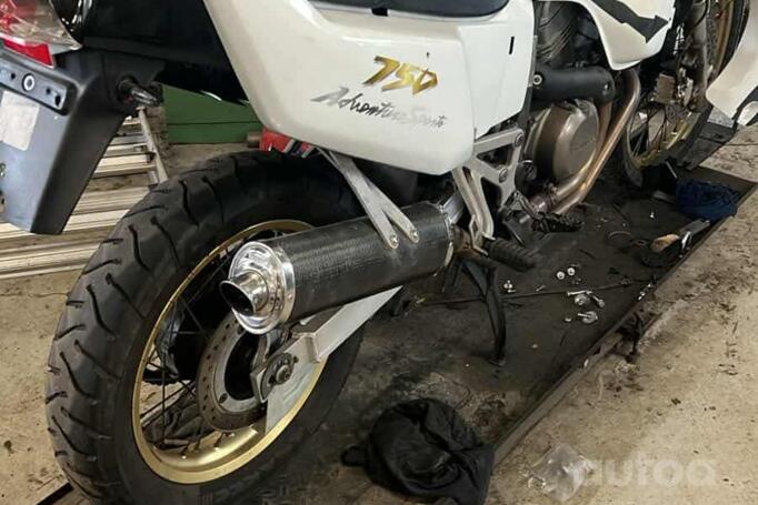 Honda XR