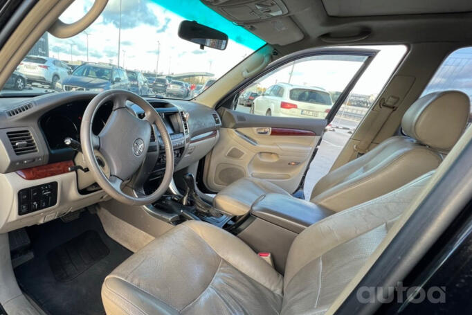 Toyota Land Cruiser Prado J120 SUV 3-doors
