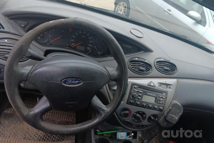 Ford Focus 2 generation Hatchback 5-doors