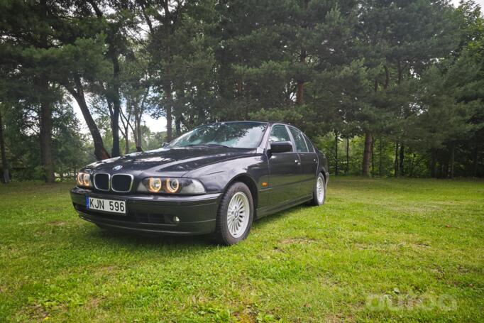 BMW 5 Series E39 Sedan 4-doors