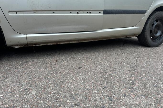 Peugeot 307 1 generation [restyling] Hatchback 5-doors