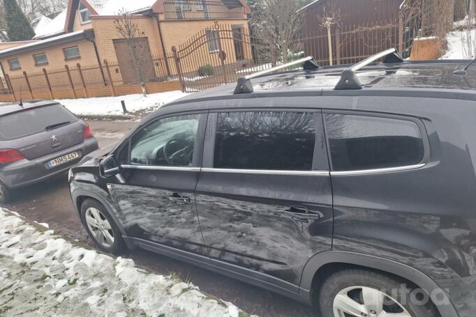 Chevrolet Orlando 1 generation Minivan