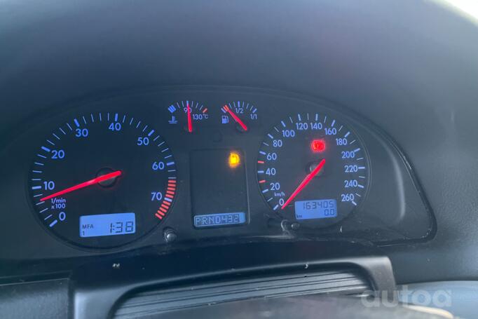 Volkswagen Passat B5 Sedan 4-doors