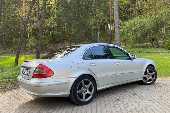 Mercedes-Benz E-Class W211 Sedan