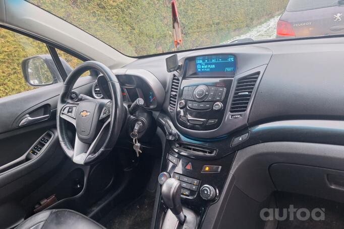Chevrolet Orlando 1 generation Minivan