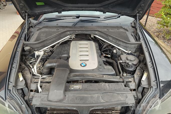 BMW X5 E70 Crossover