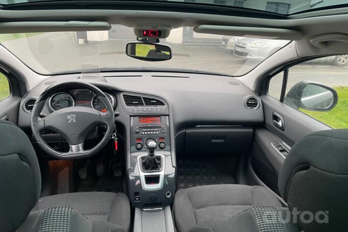 Peugeot 5008 1 generation Minivan