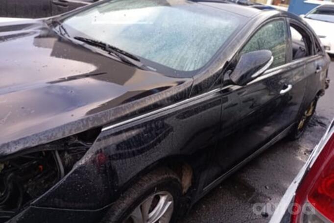 Hyundai Sonata YF Sedan 4-doors