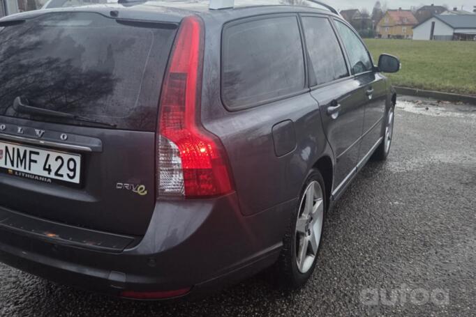 Volvo V50 1 generation [restyling]