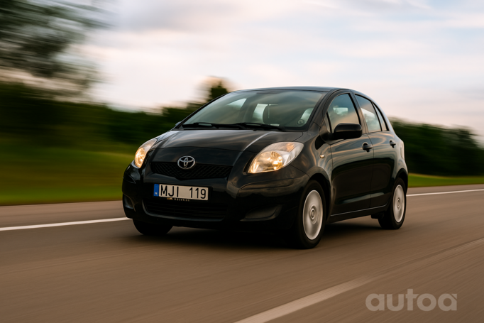 Toyota Yaris 2 generation