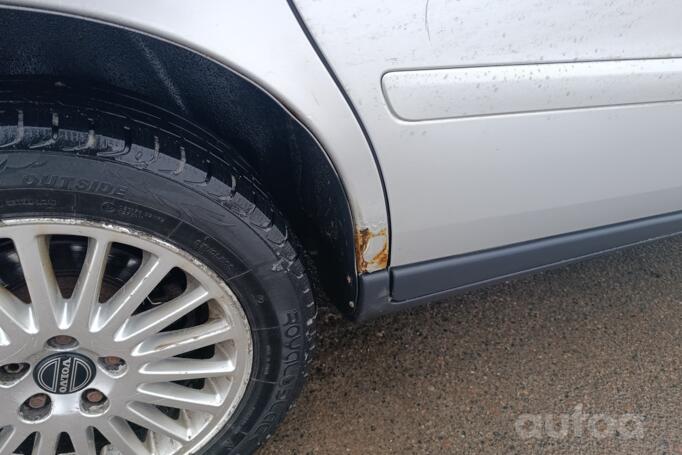 Volvo V70 2 generation R wagon 5-doors