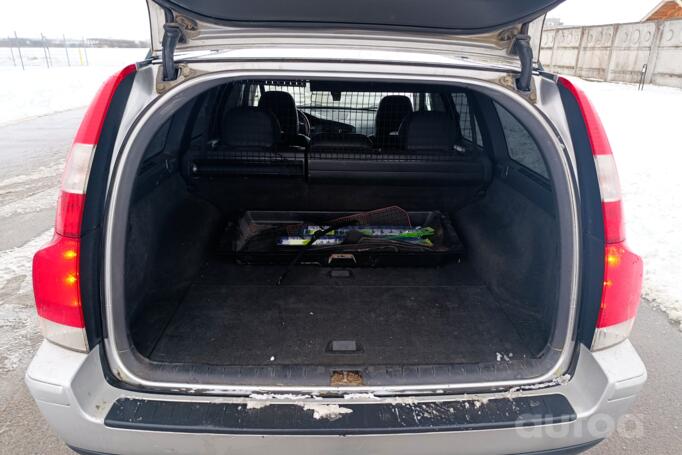 Volvo V70 2 generation R wagon 5-doors