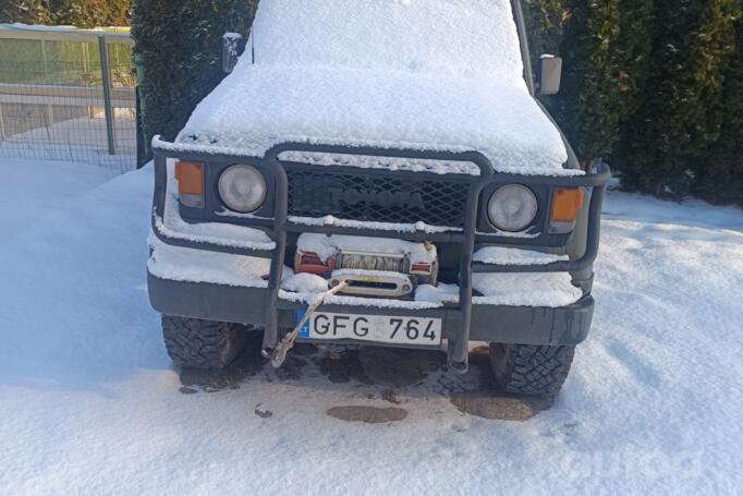Toyota Land Cruiser J60 SUV