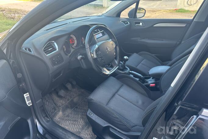 Citroen C4 2 generation Hatchback