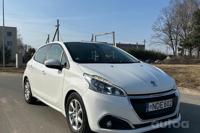 Peugeot 208 1 generation Hatchback 5-doors