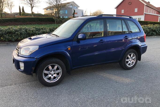 Toyota RAV 4 2 generation (XA20)