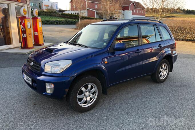 Toyota RAV 4 2 generation (XA20)