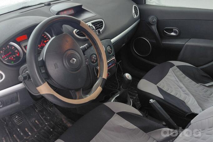 Renault Clio 3 generation Hatchback 5-doors