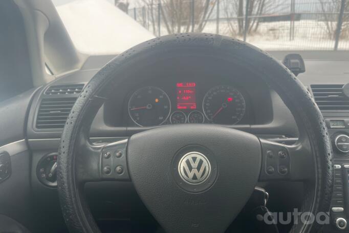 Volkswagen Touran 1 generation Minivan