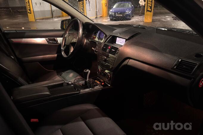 Mercedes-Benz C-Class W204/S204 Sedan