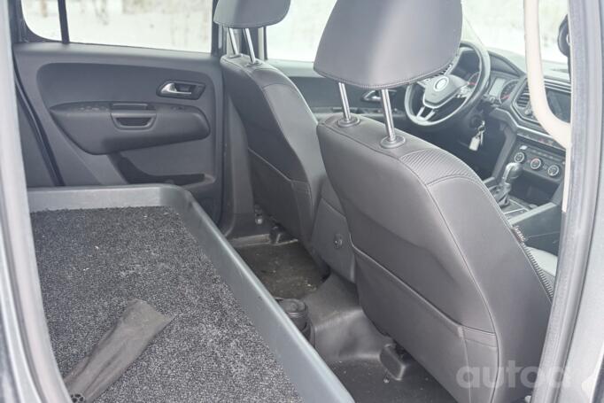 Volkswagen Amarok 1 generation [restyling] DoubleCab pickup