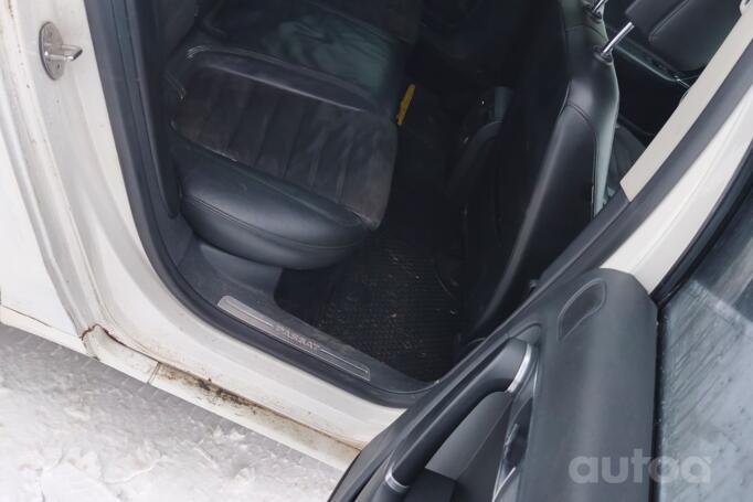 Volkswagen Passat B7 Variant wagon 5-doors