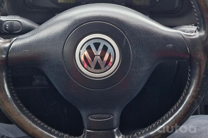 Volkswagen Passat B5 Sedan 4-doors